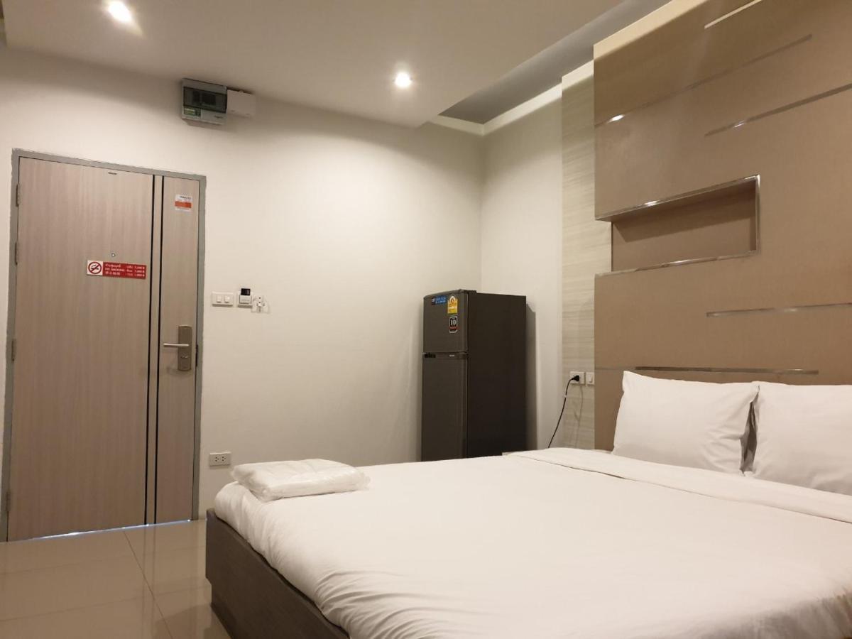 Db普拉斯2号公寓式酒店 曼谷 外观 照片